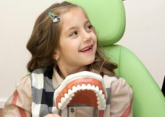Kad je pravo vrijeme za prvi posjet  djeteta ortodontu?